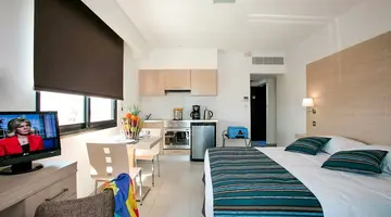 Anemi Hotel & Suites