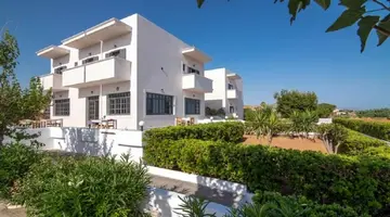 Anemos Inn Hotel