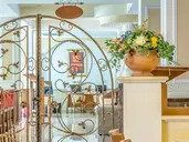 Anesis Hotel