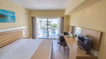 Anesis Hotel
