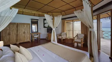 Angaga Island Resort & Spa