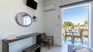 ANGELA HOTEL & APARTMENTS