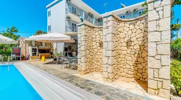 ANGELA HOTEL & APARTMENTS