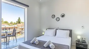 ANGELA HOTEL & APARTMENTS