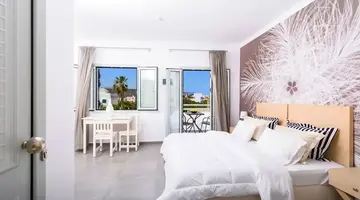Angela Studios and Apartments