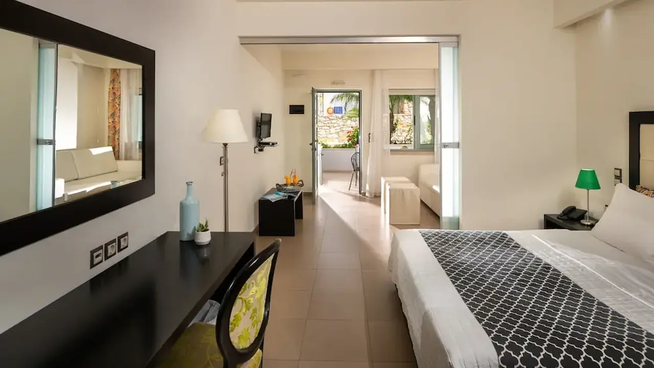 Angela Suites Boutique Hotel