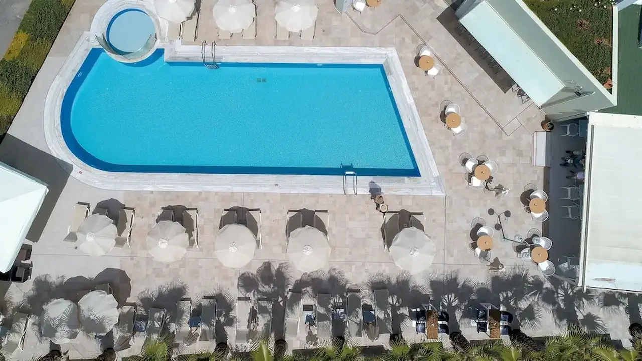 Angela Suites Boutique Hotel