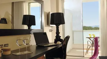 Angela Suites Boutique Hotel