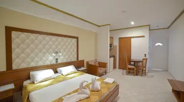 Angelina Aparthotel