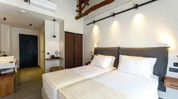 Angels Hotel (Adults Only)