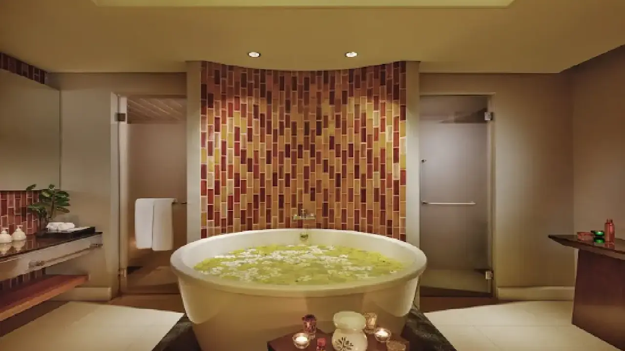 ANGSANA LAGUNA PHUKET