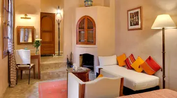 Angsana Riad lydines
