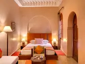 Angsana Riad lydines