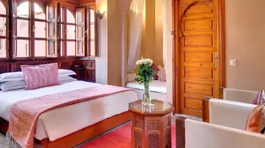 Angsana Riad lydines