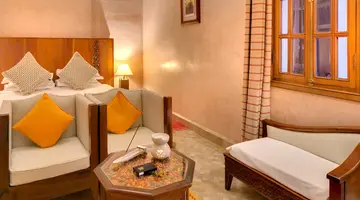 Angsana Riad lydines