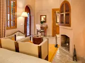 Angsana Riad lydines