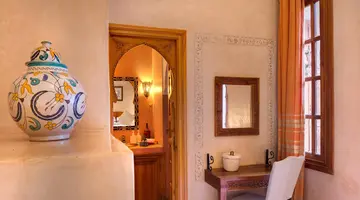 Angsana Riad lydines