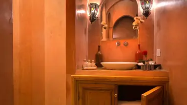 Angsana Riad lydines