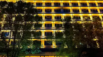 Ani Plaza