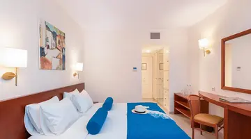 ANISSA BEACH & VILLAGE