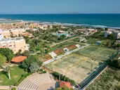 Anissa Beach & Village