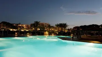 Anissa Beach & Village