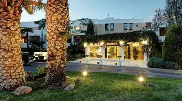 Anissa Beach & Village