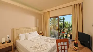 Anissa Oasis Beach