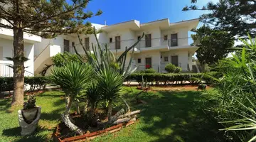 Anissa Oasis Beach