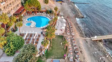 Anitas Beach Hotel