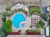 Anitas Beach Hotel
