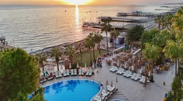 Anitas Beach Hotel