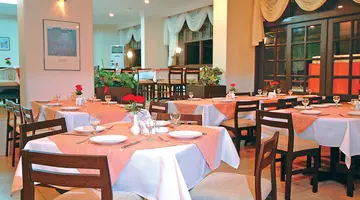 Anitas Beach Hotel