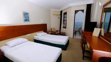 Anitas Beach Hotel