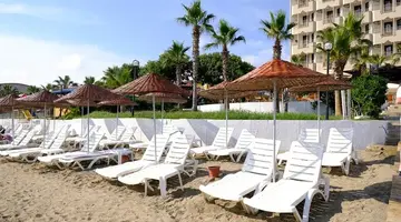 Anitas Beach Hotel