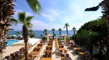 Anitas Beach Hotel