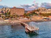 Anitas Beach Hotel