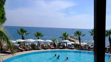 Anitas Beach Hotel