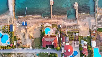 Anitas Beach Hotel