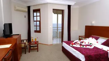 Anitas Beach Hotel