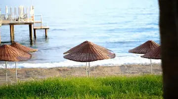 Anitas Beach Hotel