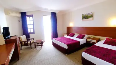 Anitas Beach Hotel