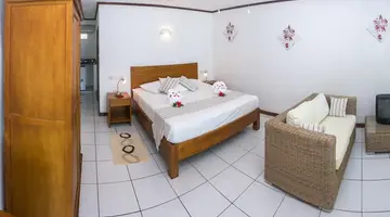 Anse Soleil Beachcomber (Mahe Hotel)