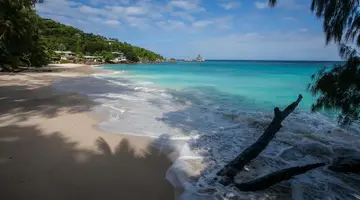 Anse Soleil Beachcomber (Mahe Hotel)