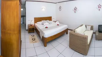 Anse Soleil Beachcomber (Mahe Hotel)