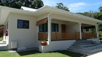 ANSE SOLEIL BEACHCOMBER