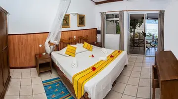 ANSE SOLEIL BEACHCOMBER