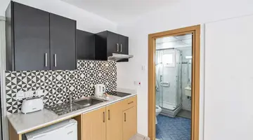 Anthea Hotel Apartments
