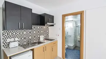 Anthea Hotel Apartments