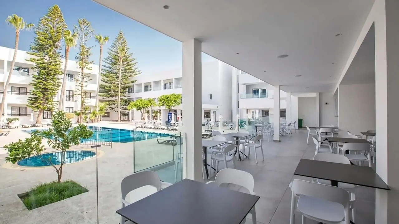Anthea Hotel Apartments